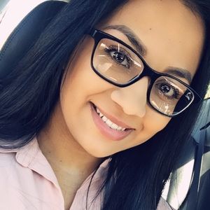 Meet your Posher, Crystal